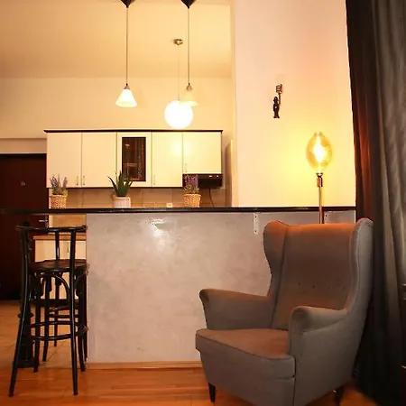 Cozy Apartment In The Middle Of Bratislava Exterior photo